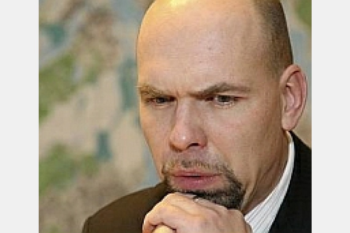 Stranci lūdz attaisnot pilnībā