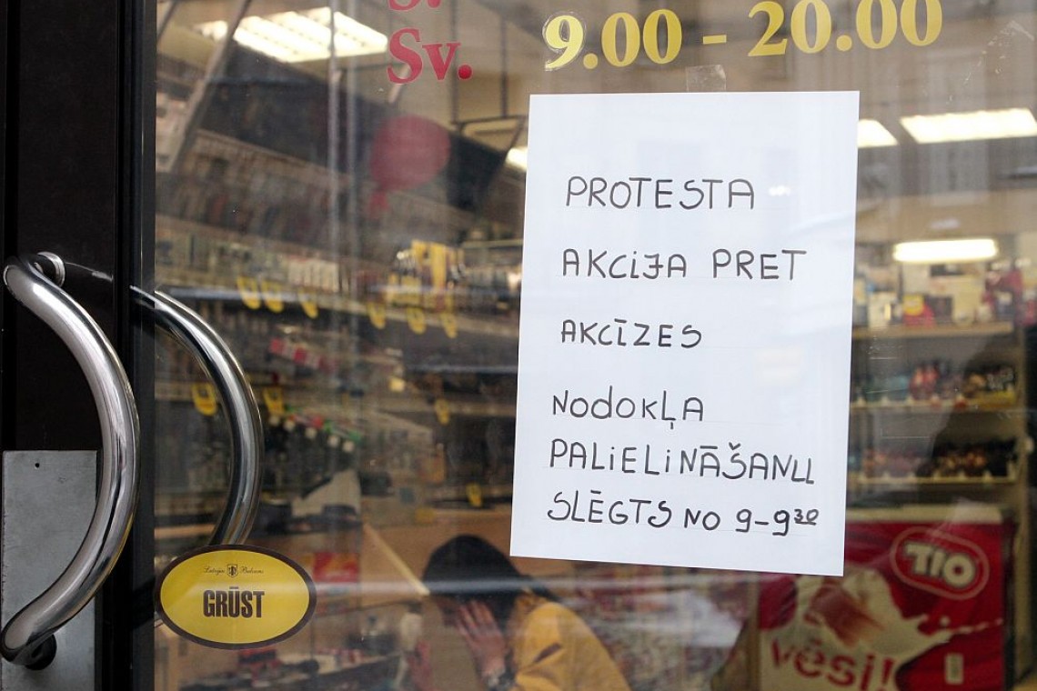 Alkohola nozares streika dēļ valsts budžetam secen iet 11,6 tūkstoši Ls