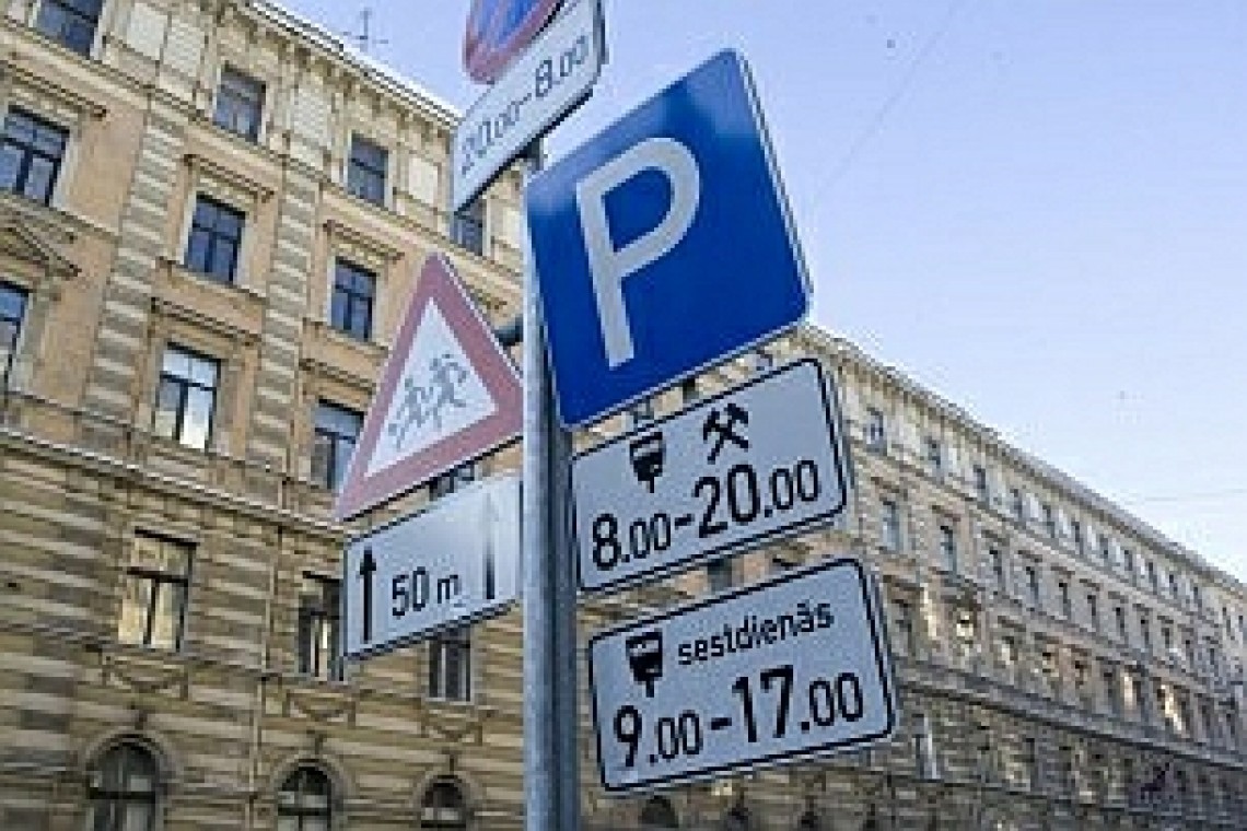 Bezmaksas stāvvietas samazinās vēl par 200 vietām