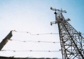 Mobilo sakaru publiskie iepirkumi kā teātris sabiedrībai