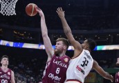 Latvijas basketbolisti Pasaules kausa ceturtdaļfinālā piekāpjas Vācijai