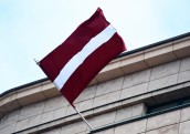 Saeima atbalsta Latvijas izstāšanos no Otavas konvencijas