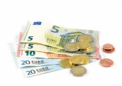 Lietuvas valdība atbalsta nodokļu izmaiņu pakotni