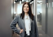 Portrets - DelfinGroup administratīvā direktore un valdes locekle Laima Eižvertiņa