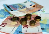 Zemākais algas nodokļu plaisas īpatsvars kopš 2020.gada