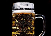 Prognozē būtisku jauno alkohola tirdzniecības ierobežojumu ietekmi uz mazajām alus darītavām