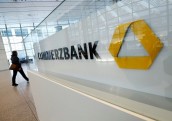 UniCredit kluvusi par Vācijas Commerzbank lielāko īpašnieci