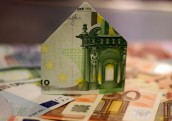 Hipotekāro aizdevumu tirgus atdzīvojas: kreditē vairāk nekā pirms Euribor likmes kāpuma