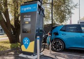 Atklāj jaudīgāko Ignitis ON elektroauto uzlādes staciju Liepājā