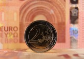 Eurostat: Latvijā straujāks darbaspēka izmaksu pieaugums nekā ES un eirozonā vidēji