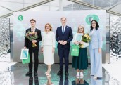 Par trešdaļu audzis pieteikumu skaits jauno skolotāju atbalsta programmā Starp mums ir ķīmija