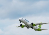 airBaltic aprīlī pārvadāja par 7% vairāk pasažieru nekā pērn
