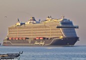 Rīgā viesosies lielākais kruīza kuģis ostas vēsturē Mein Schiff Relax