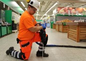 Dīkstāve izmaksā vairāk nekā remonts. Kā apturēt ēku iegrimšanu netraucējot biznesam