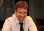 Francija izdevusi Lietuvai Snoras un Latvijas krājbankas bijušo līdzīpašnieku Antonovu
