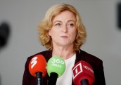 NA ministru amatiem virza Indriksoni, Dombravu, Puntuli un Vitenbergu