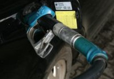 Neste un Lukoil pazemina cenas, Statoil neseko
