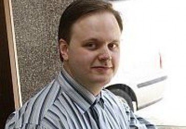 Papildināta - Neo pirms datu publiskošanas konsultējies ar Domburu