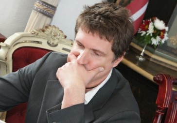 Stendzenieks tiek arī pie Live Riga rudens un ziemas kampaņas izstrādes