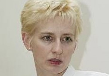 Strīķei aizliedz sniegt intervijas