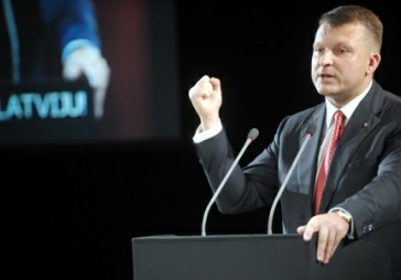 Šlesers, kļūstot par premjeru, mainītu nosacījumus ar SVF