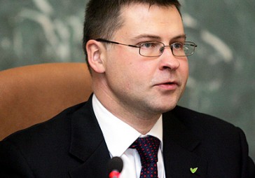 Dombrovskis: iespēju robežās valdība atgriezīsies pie darbaspēka nodokļu mazināšanas