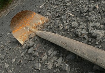  Daugavas racēji no uzņēmēja Pumpura vēlas piedzīt miljonu eiro