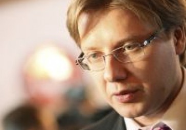 Rīgas brīvostas valdē Šleseru nomaina Ušakovs