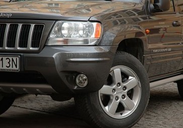 Nodoklis jaudīgām automašīnām neaugšot tik strauji