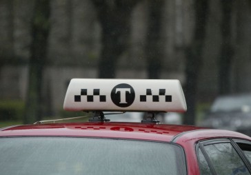 Palielināsies maksa par taksometru pakalpojumiem 