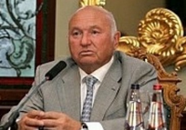 Bijušais Maskavas mērs Lužkovs iesniedzis lūgumu apmesties uz dzīvi Latvijā