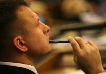 Šlesers: ja atrodam naftu, tad varam atteikties no uzturēšanās atļauju izsniegšanas