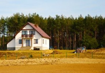 Zemi pirkuši veikaliem un mājokļu projektiem