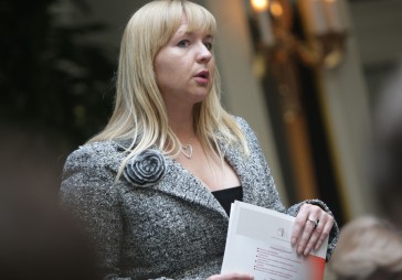 Egle: Cilvēki paši vēlas aplokšņu algas