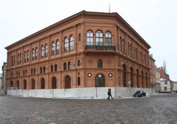 Biržas ēka atgūst kādreizējo spozmi