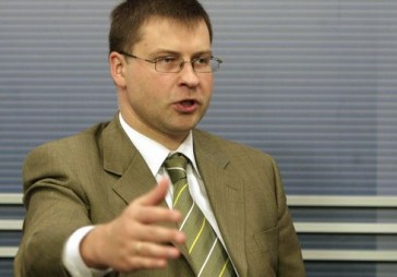 Dombrovskis: bezvīzu režīms ar Krieviju nebūs tuvākās nākotnes jautājums
