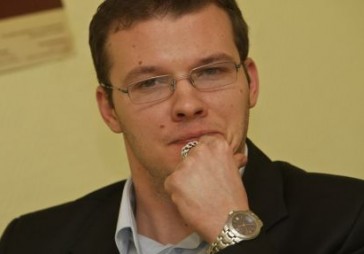 Dzintars: Šlesera priekšlikums jāvērtē mediķiem