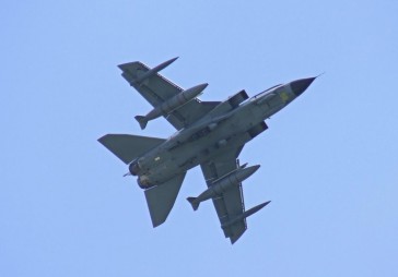Francijas kara lidmašīnas uzsāk militāru operāciju Lībijā