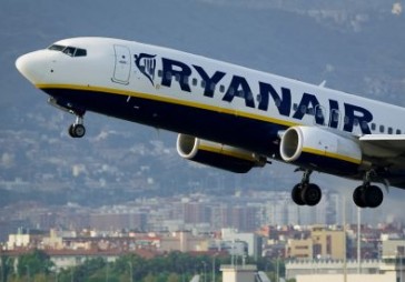 Ryanair ievieš jaunu nodevu biļetēm