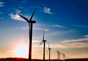 Vēja enerģijas ražotāji slēpjas