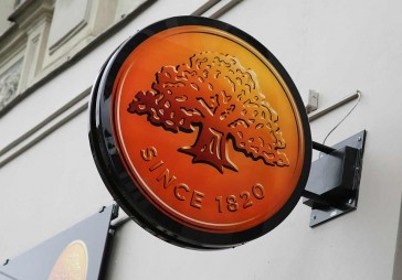 Atkal mēģina aplaupīt Swedbank filiāli