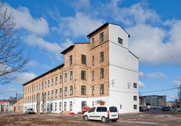 RISEBA atklāj jaunu divus miljonus eiro vērtu studiju korpusu