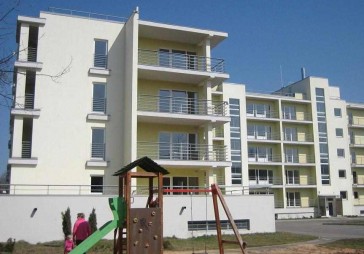 Bankas uzņēmums sāk dzīvokļu projekta tirdzniecību Ķengaragā 
