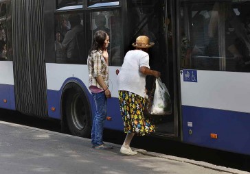 Samazinot reisus, Rīgas satiksme vēlas ietaupīt pusmiljonu latu