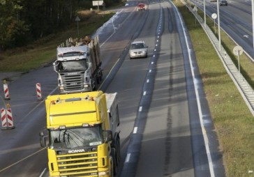 Ceļu lietošanas maksu plāno ieviest ar 2014. gadu