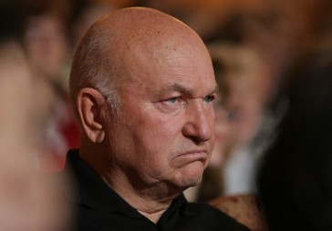 Lužkovs vēršas tiesā saistībā ar iekļaušanu melnajā sarakstā 