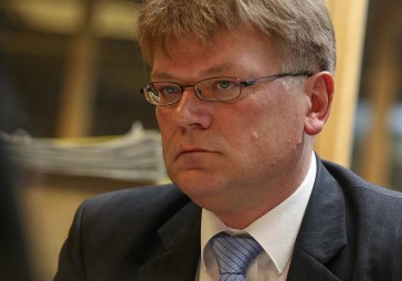 Latvijas Radio neesot montējis interviju ar A. Štokenbergu
