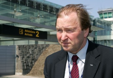 Pomers: airBaltic aiziešana būtu trieciens, bet aizdomas par šantāžu