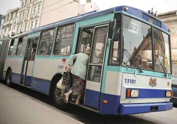 Tallina kāro Rīgas vecos trolejbusus