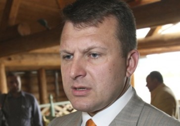 Šlesers atkāpjas un aicina izbeigt LPP/LC darbību